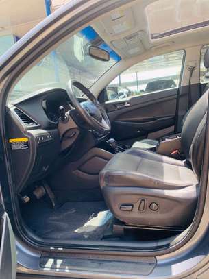 Hyundai tucson 2017 image 9