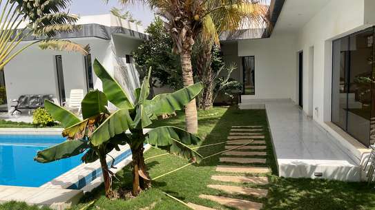 Location villa à Ngaparou image 2