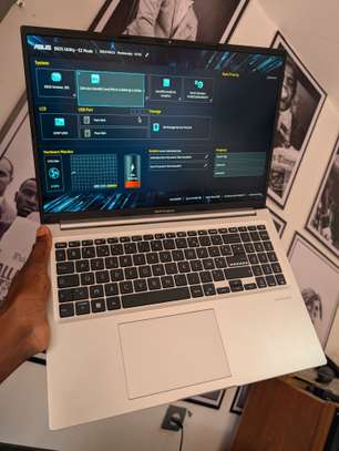 Asus i5 11th gen 3ghz SSD 512gb /16gb ram ordinateur image 6