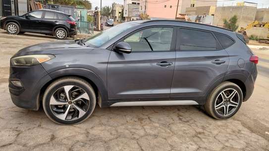 Hyundai Tucson image 3