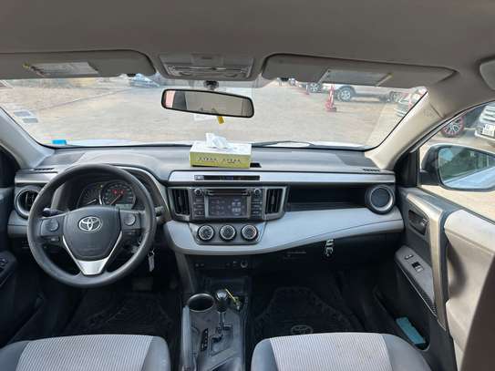Toyota rav4 image 5