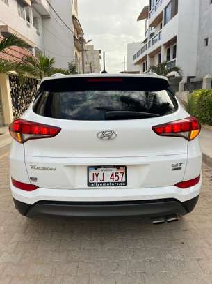 HYUNDAI TUCSON Année : 2017 image 8