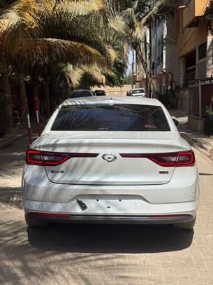 Renault SM6 2017 image 6