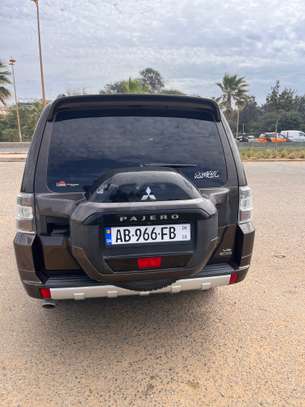 Mitsubishi Pajero 2017 image 3