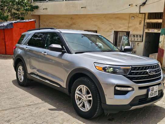 Ford explorer xlt 4×4 2023 image 8