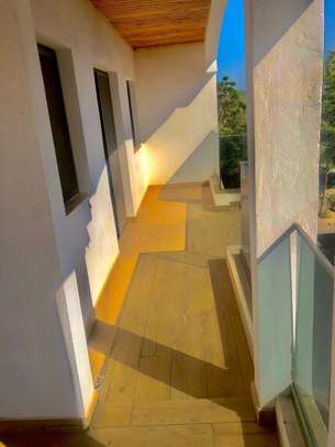 GRANDE VILLA R+3 à LOUER image 8