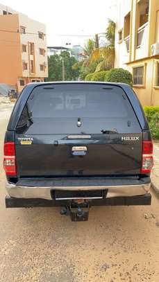 Toyota Hilux 2016 image 3