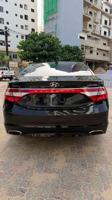 Hyundai grandeur HG240 image 15