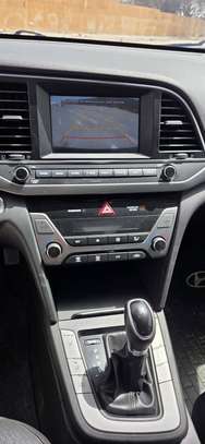 Hyundai Elantra Limited 2018 image 6
