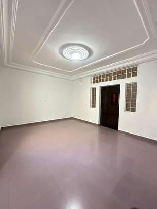 Appartement à louer a la SICAP BAOBAB image 4