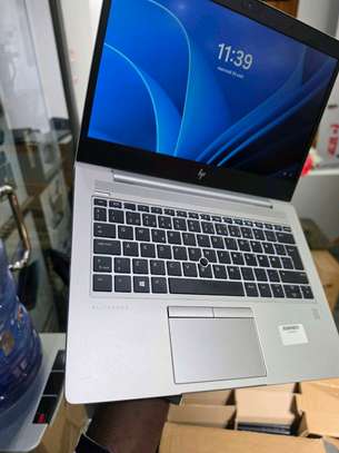 HP elitebook 735 G5 image 2