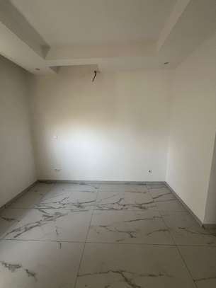 F4 neuf à vendre aux Almadies image 7