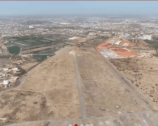 Terrains a vendre / Emeral Prime City de Diamniadio image 2