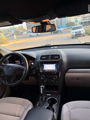FORD EXPLORER 2018 image 13