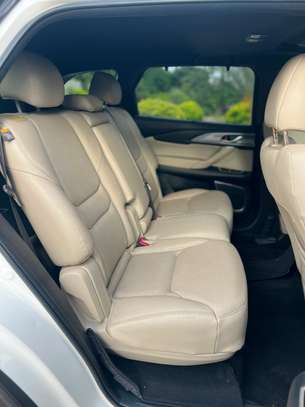 Mazda CX-9 SUV blanc spacieux fiable image 5