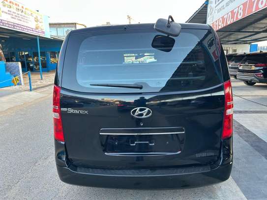 Hyundai Starex Fourgon 5 places manuelle image 15