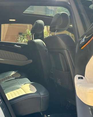 Mercedes gle 43 amg image 7