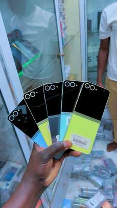 Samsung galaxy z flip 6 venant 256go ram 12go image 2