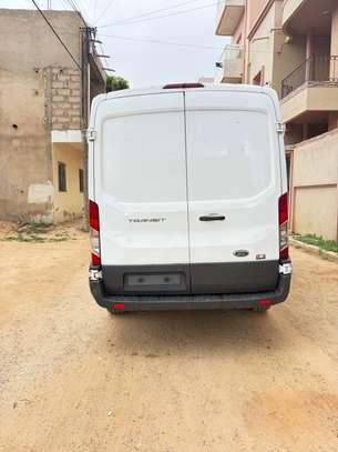 Ford Transit 250 Long image 9