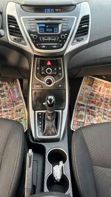 Hyundai Elantra 2016 image 9