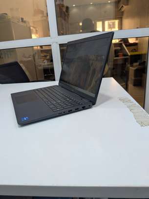 Dell Latitude 3520 ) 15pouces ) i5 ) 11e ) 16g de ram ) 256 image 3