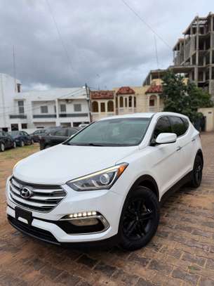 Hyundai santafe 2017 version 4x4 image 4