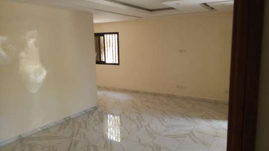 Appartement 3 Chambres à Louer à Sicap Foire Dakar image 10