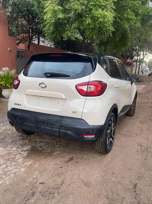 RENAULT QM3 2017 image 4