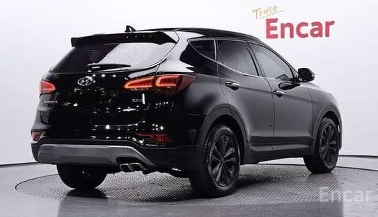 Hyundai Santa Fe diesel 2017 full options image 13