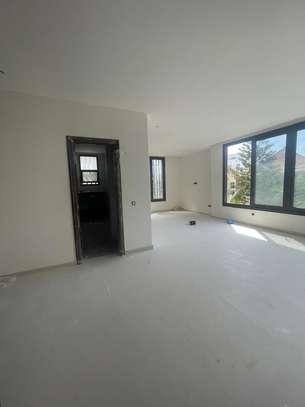 Immeuble R+6 à louer aux Almadies image 5