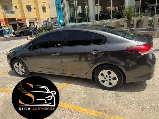 LOCATION DE VOITURE KIA FORTE 2017 image 5