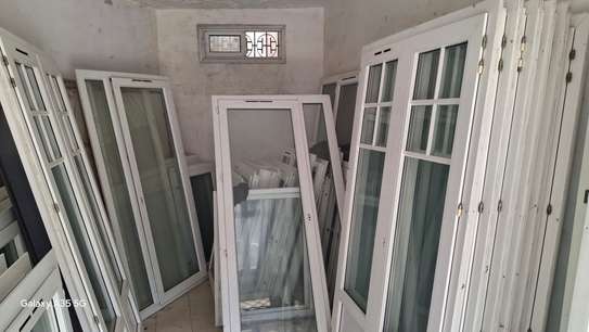 Porte pvc antibruit double vitrage image 5