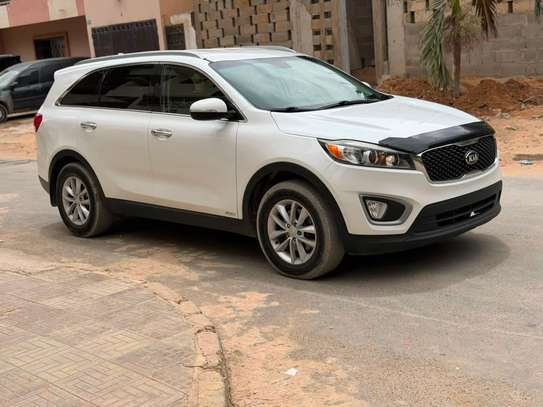 Kia Sorento image 9