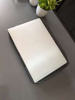 Ordinateur dell latitude i5 8th / ram 8gb image 3