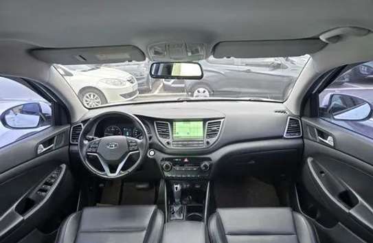 HYUNDAI TUCSON DIESEL image 2