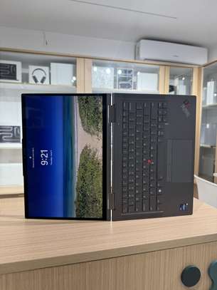 Lenovo ThinkPad X1 Yoga Gen 8 - I7 13e VPRO | 32GB RAM | 512 image 8