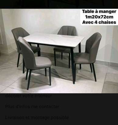 Ensemble table à manger avec 4 chiasse image 3
