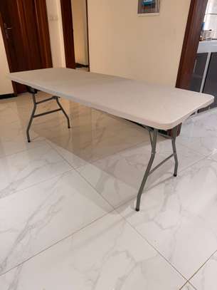 Table longue blanche image 2