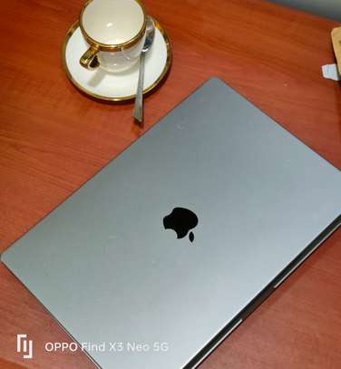 Apple MacBook Pro 16 pouces Retina Argent image 3