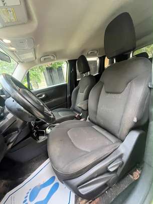 JEEP RENEGAR image 9