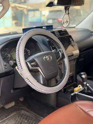 TOYOTA PRADO ANNÉE 2019 A image 11