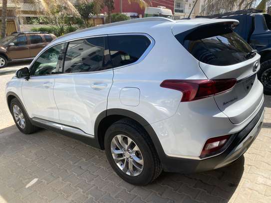 Hyundai Santa Fe 2019 image 8
