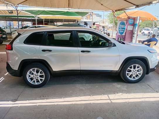Jeep jorekee 2015 image 4