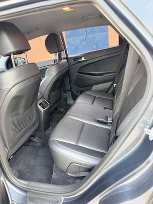 Hyundai  Tucson   2018/2019 image 12