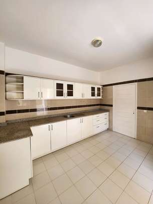 Appartement f4 avec piscine commune au 4 e étage image 5