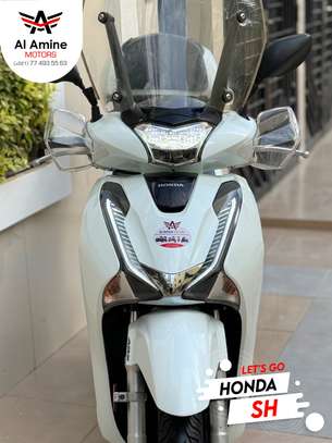 Honda Sh Let’s Go image 2