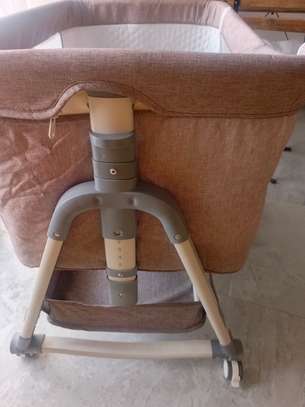 Berceau cododo bébé avec sa moustiquaire et son matelas image 4