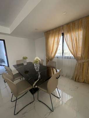 F4 à vendre Almadies recasement 184 m² image 7