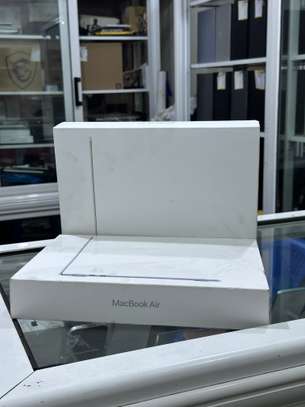 MACBOOK AIR M5 1To image 2