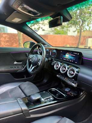Mercedes CLA 250 image 7